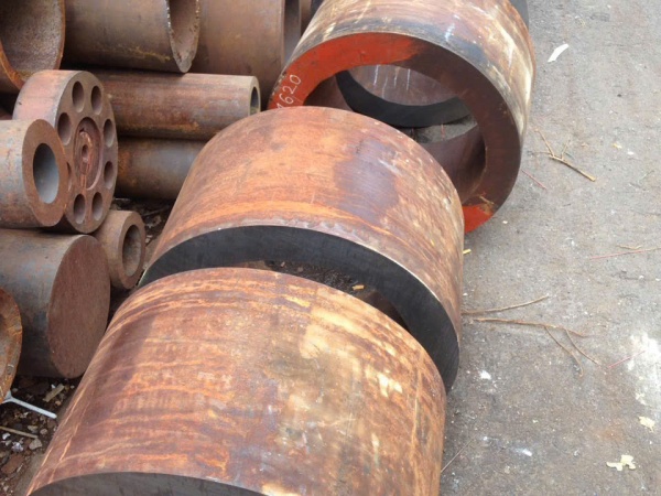  Thép ống đúc SCM440